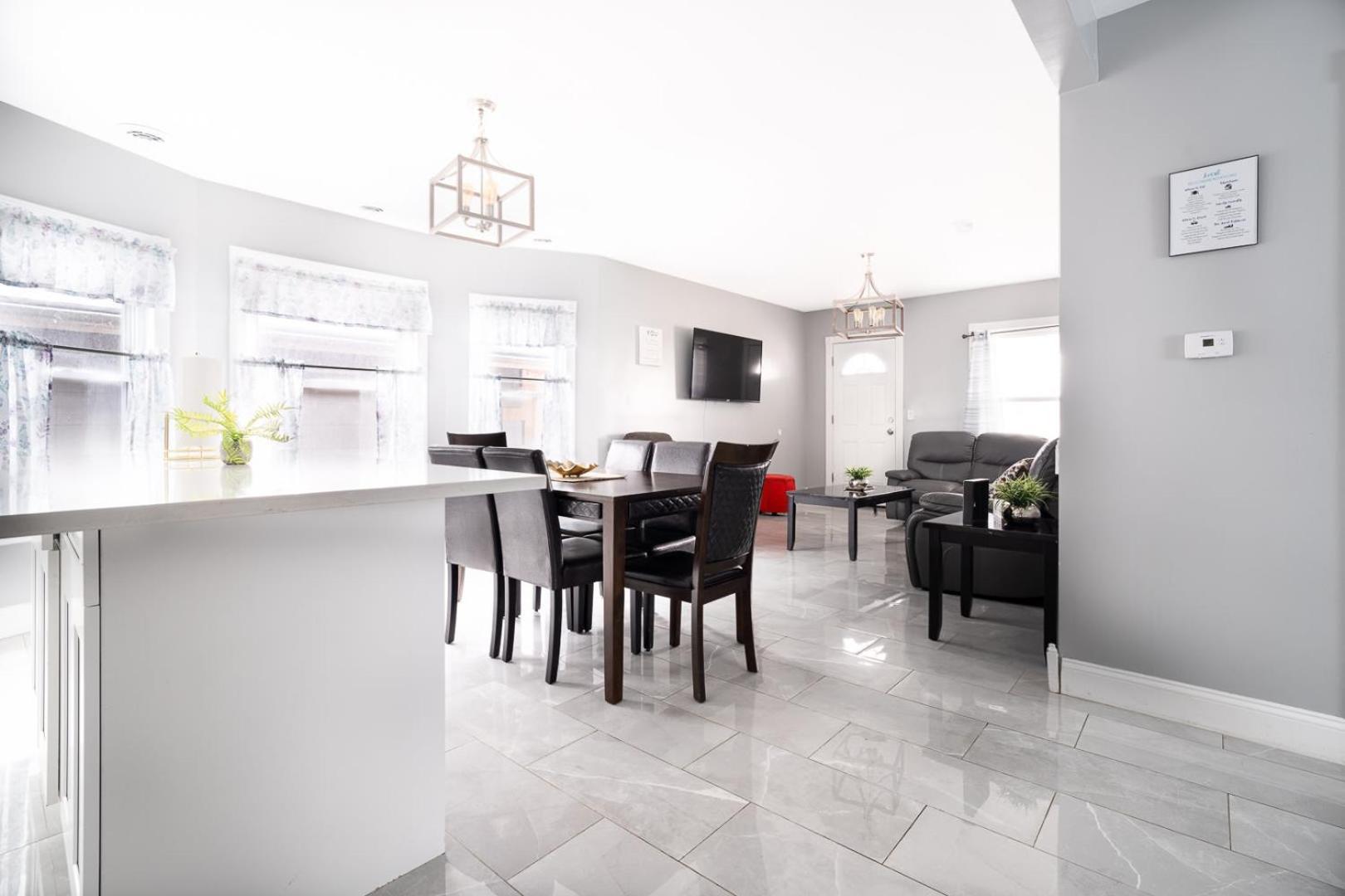 Comfy 4Br, 1 Bath Near The Falls & Casino Niagara Falls Exterior photo