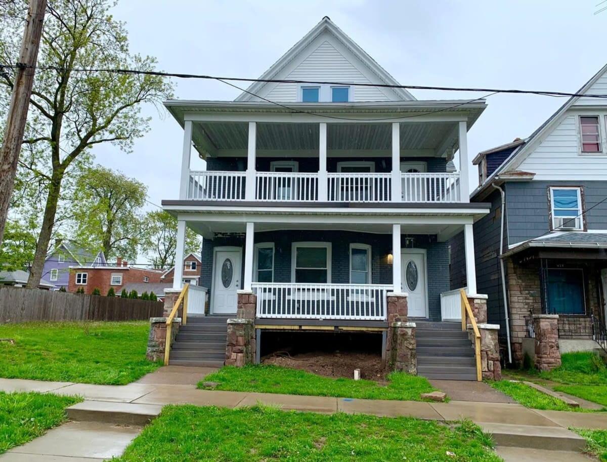Comfy 4Br, 1 Bath Near The Falls & Casino Niagara Falls Exterior photo